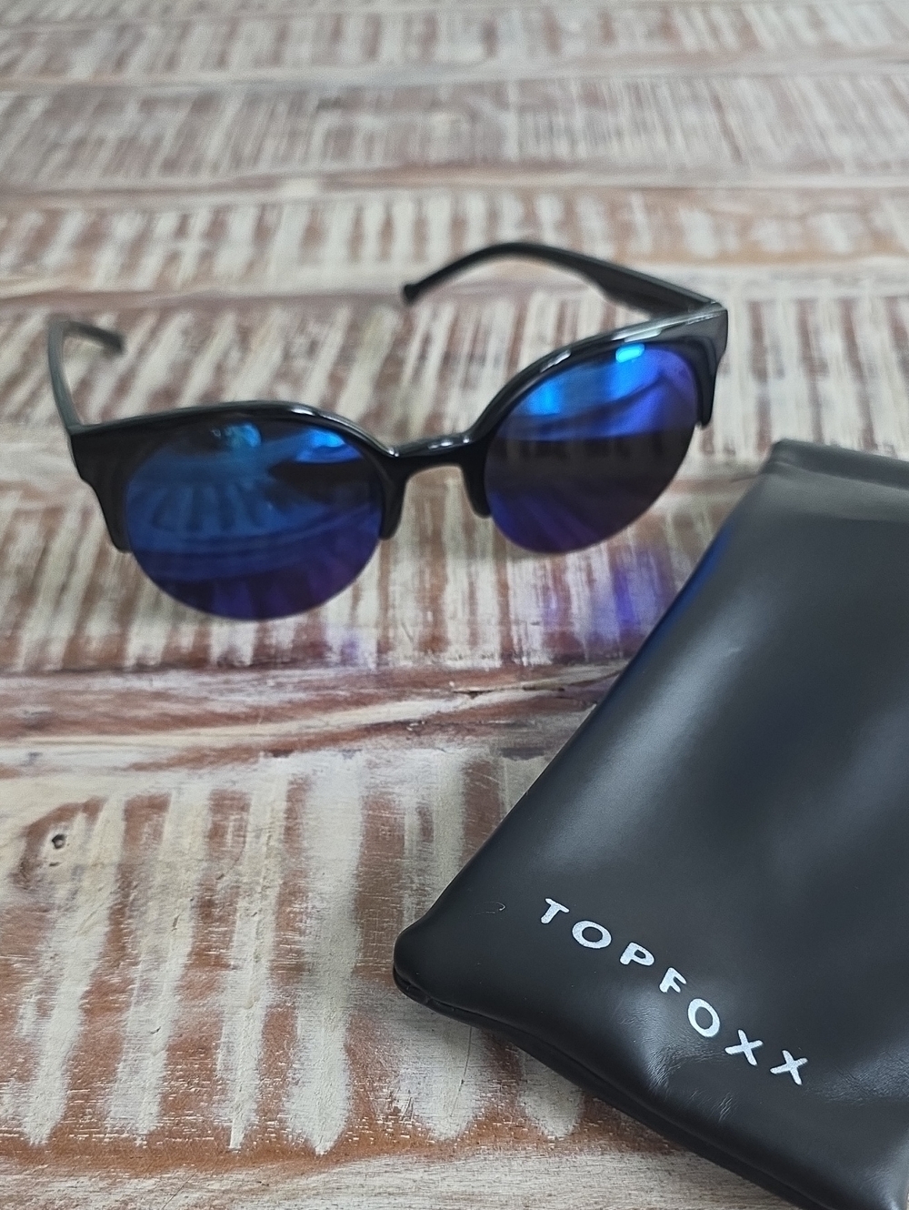 Topfoxx Retro Round Black Frame Sunnies w/Electric Blue Mirror Lenses Sunglasses